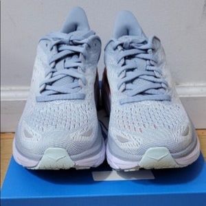 Hoka Clifton 8 NEW Never Worn